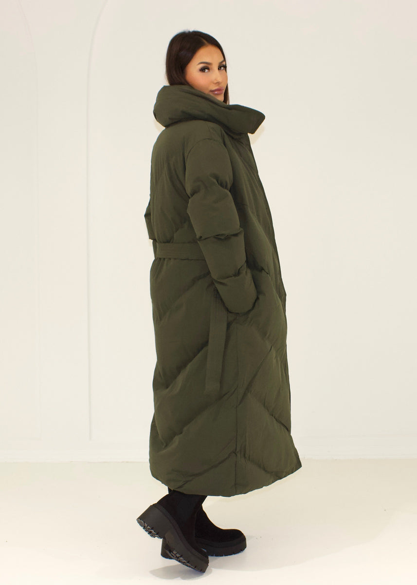 Steppmantel mit großem Kragen